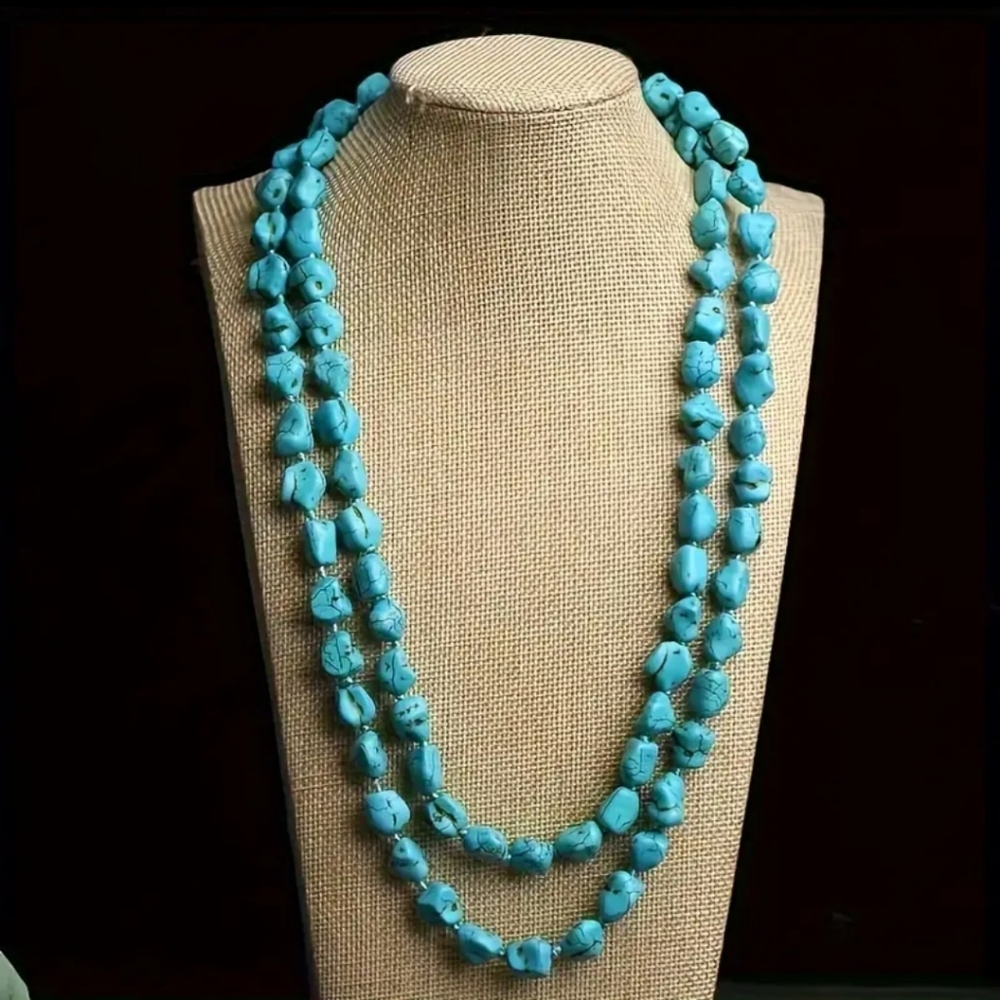 Turquoise Beaded Necklace - Picture 2 of 4